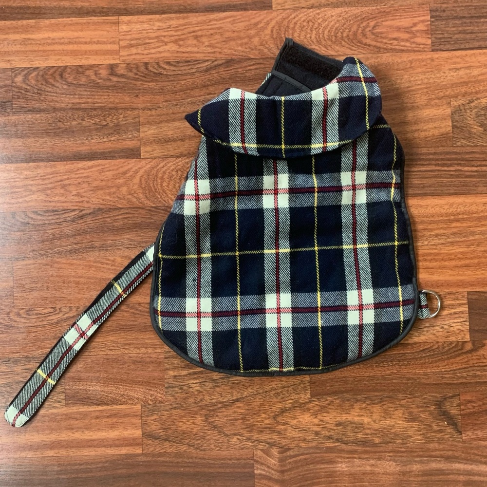 DoggiDuds plaid dog coat med